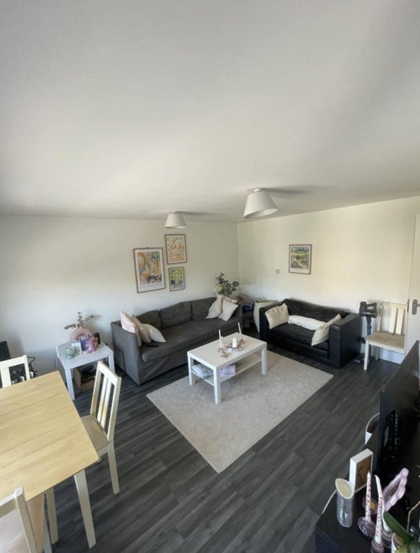 Photo 1: The living room