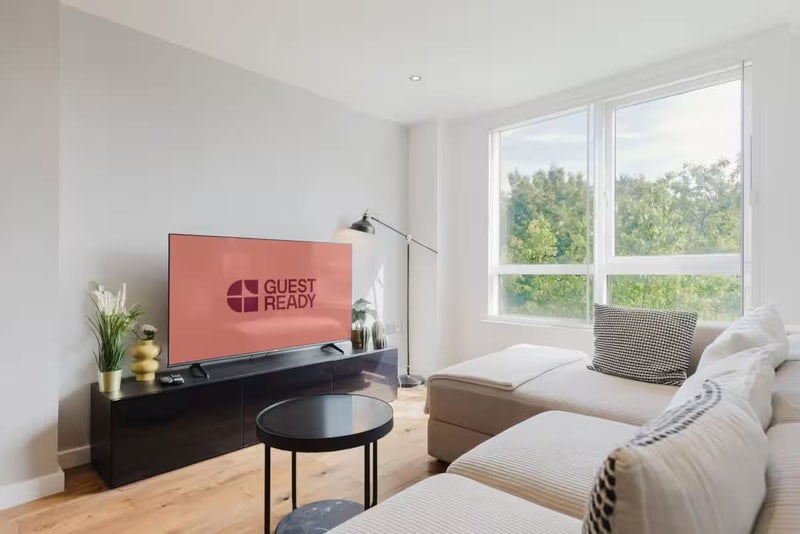 Photo 1: Living room