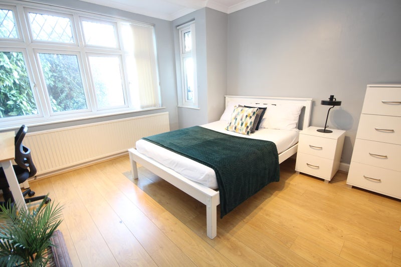 Photo 1: Room 1 - Available Now