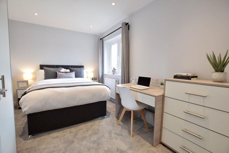 Photo 1: Available from 2nd February, £880pcm