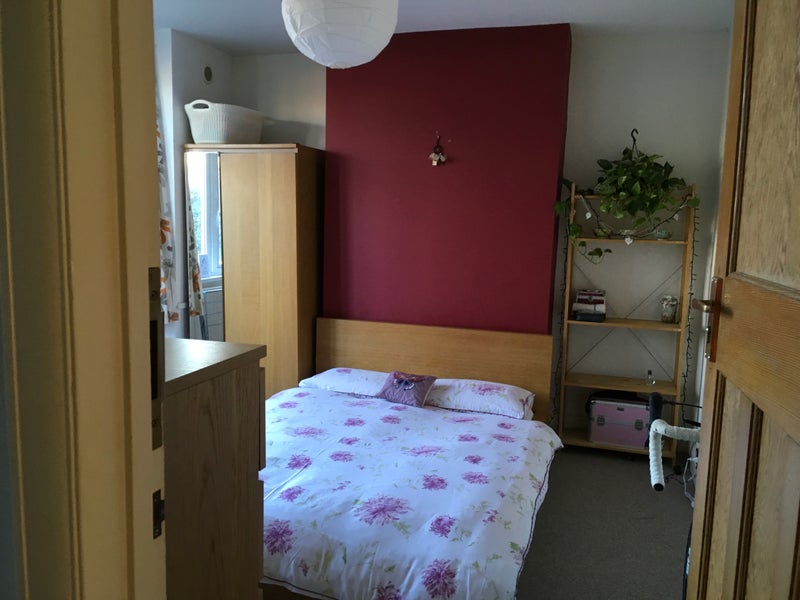 Photo 1: Double Bedroom 