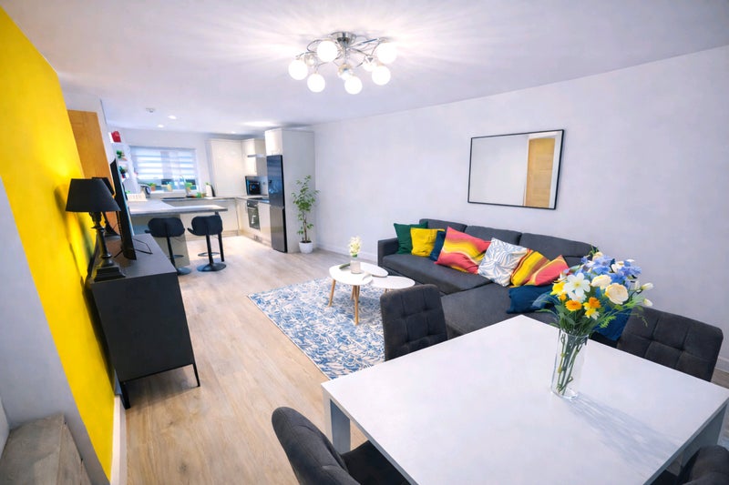 Photo 1: Living Room