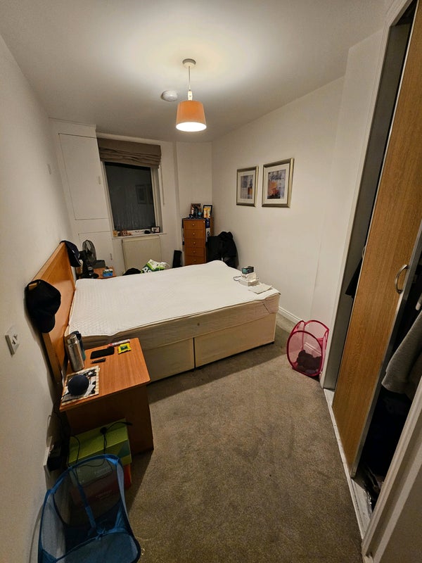 Photo 1: Bedroom - pic 1