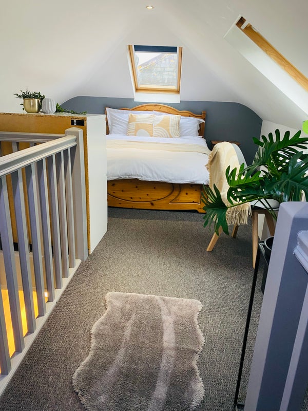 Photo 1: Rm 1 - Large Double - £795 bills incl