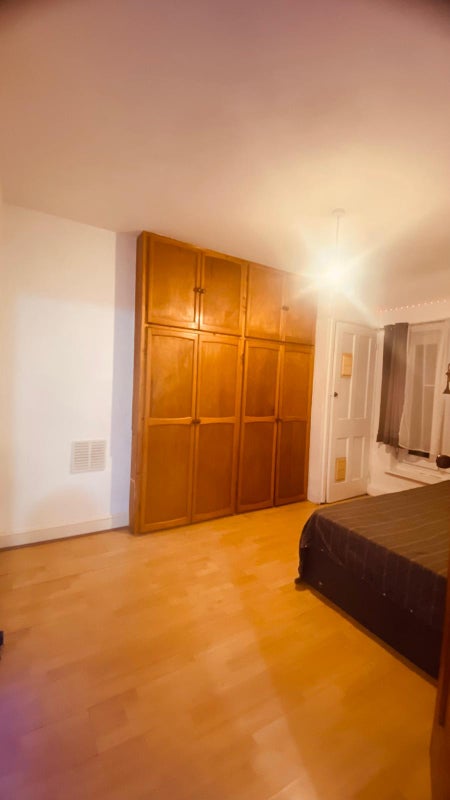 Photo 1: double room 