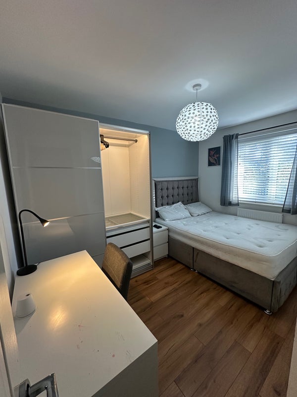 Photo 1: Double room