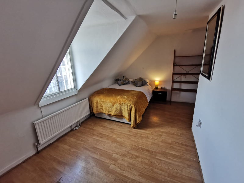 Photo 1: Double Room 5 - £160PW/£694PCM (updated pictures soon to come)