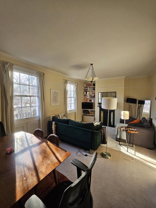 Photo 1: Living room