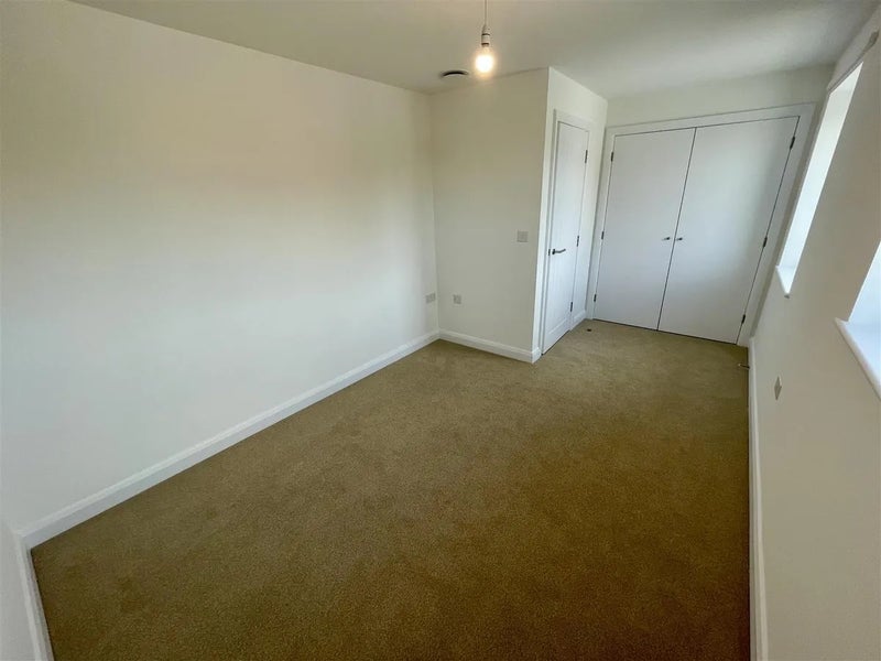 Photo 1: Room currently unfurnished