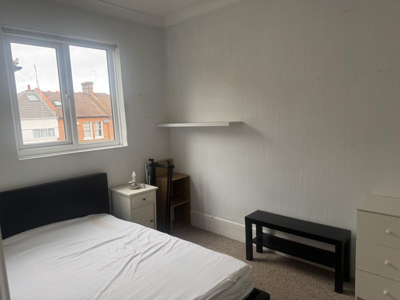 Photo 1: Available room