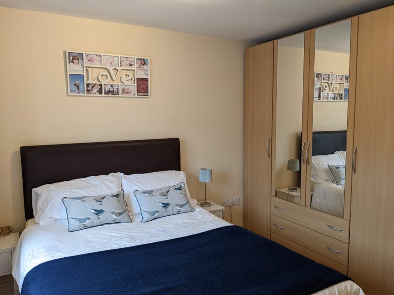 Photo 1: Large double with supersized wardrobes