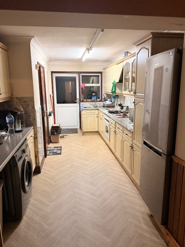 Photo 1: Shared kitchen