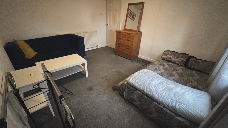 Photo 1: Double room