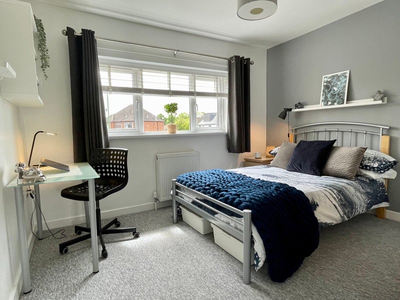 Photo 1: Room 5 - First Floor Front of the Property