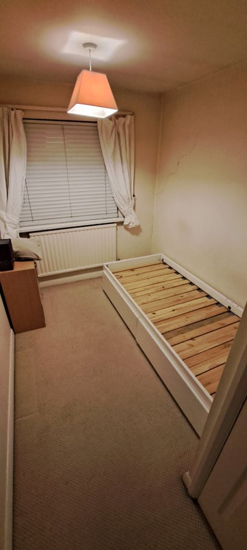 Photo 1: Single room 