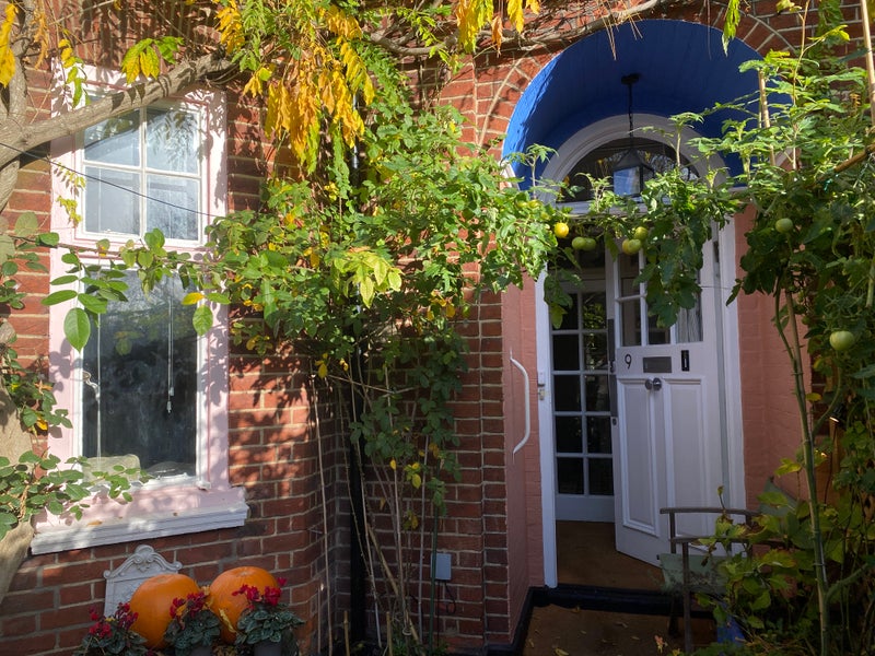 Photo 1: Front of house