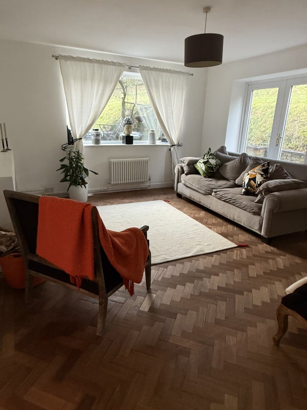 Photo 1: Living room