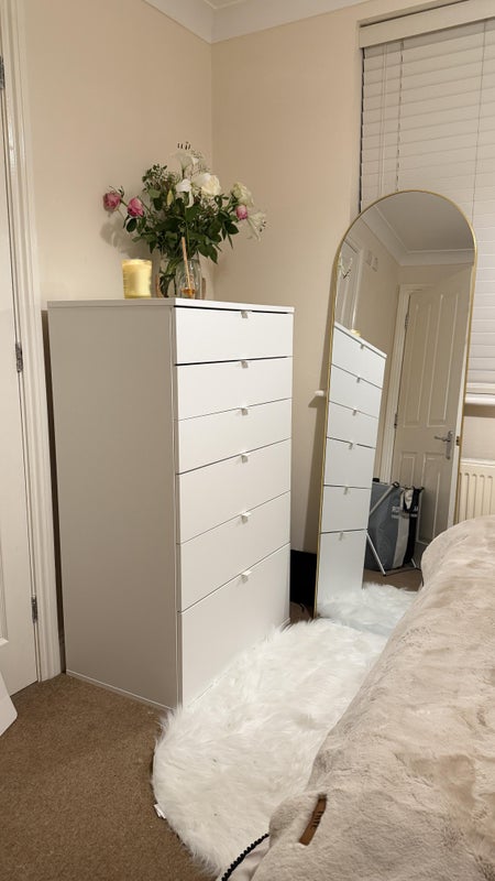 Photo 1: Chest drawer and full mirror length 