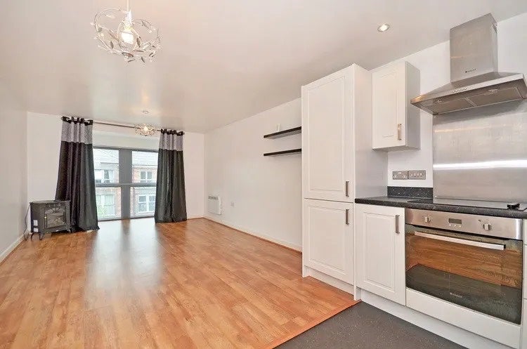 Photo 1: Living room (Furnished, but not shown in photos)