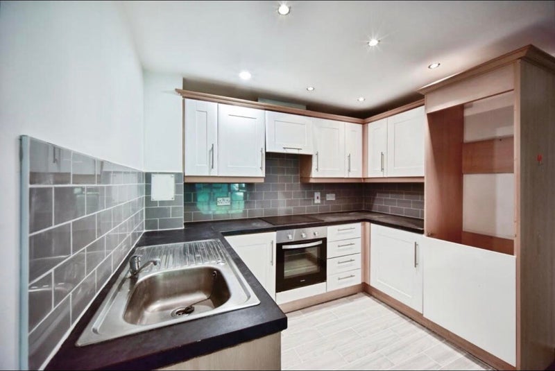 Photo 1: Open Plan Modern Kitchen