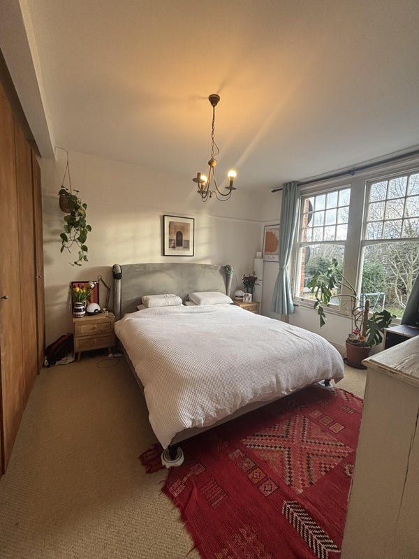 Photo 1: Bedroom with superking bed