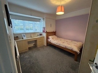 Photo 1: Cosy Bedroom