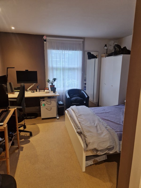 Photo 1: Room view towards garden