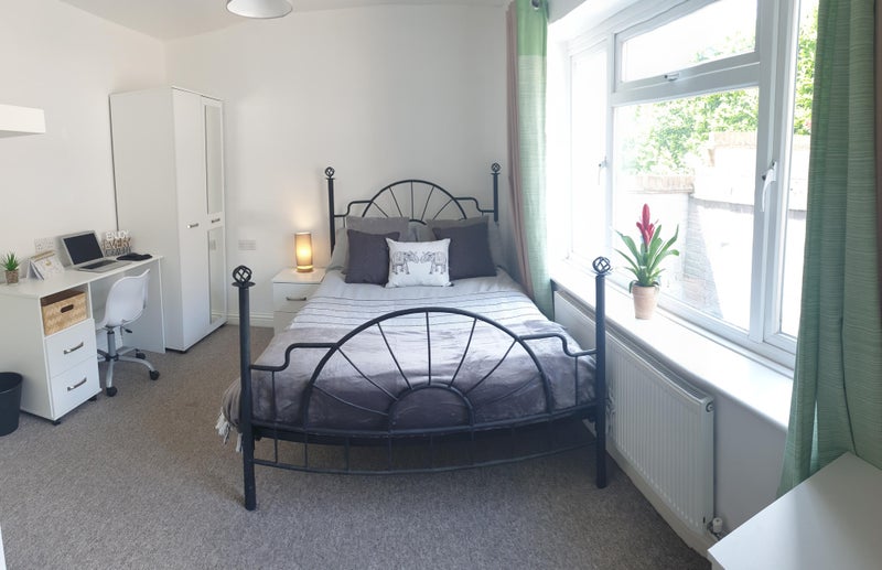 Photo 1: R1 - Double Ensuite - £795