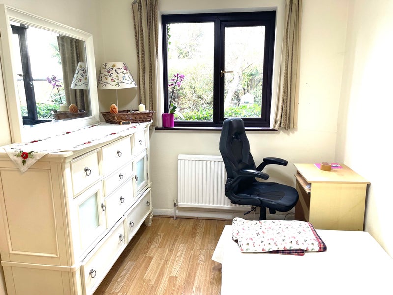 Photo 1: Bright garden view. Wardrobe included. 5 steps away from washroom. 