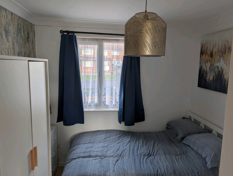 Photo 1: Front Bedroom 525pcm