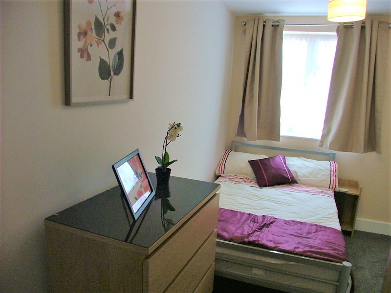 Photo 1: Bedroom overlooks garden