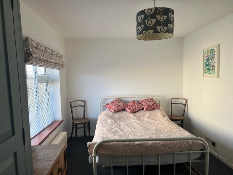 Photo 1: Large double bedroom 