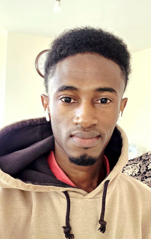 Photo 1: Friendly, Responsible student working professional 