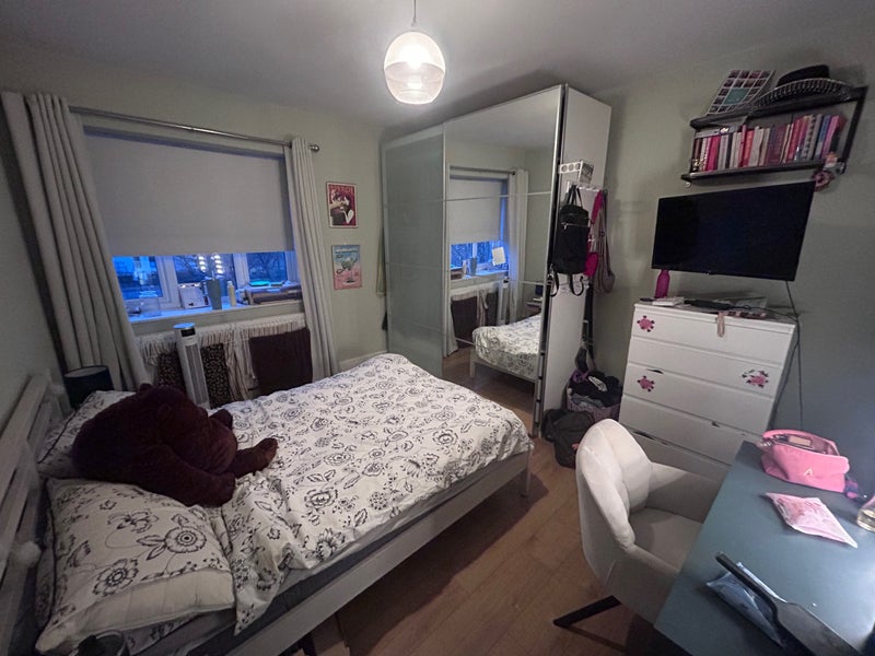 Photo 1: Room View 1