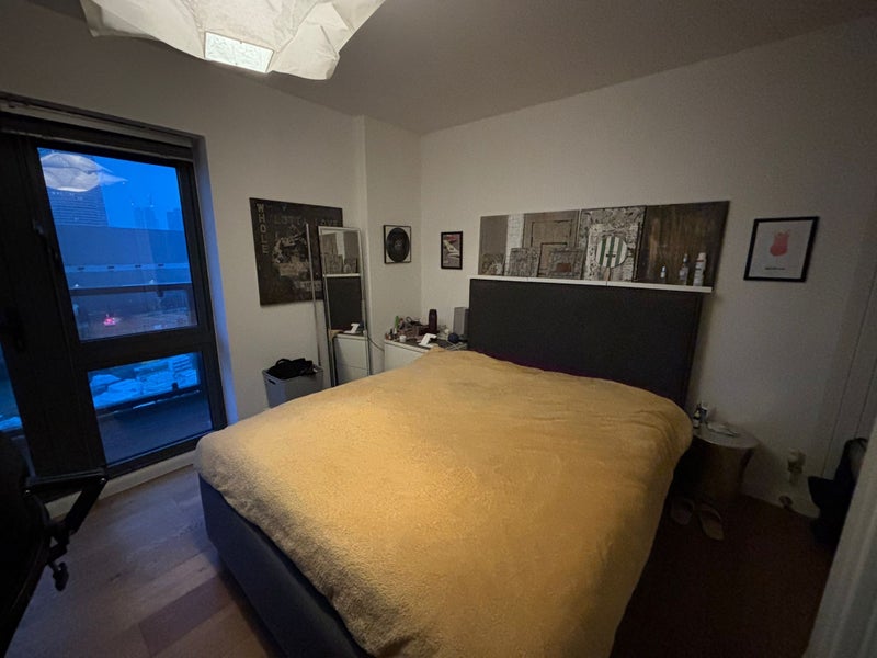 Photo 1: Bedroom