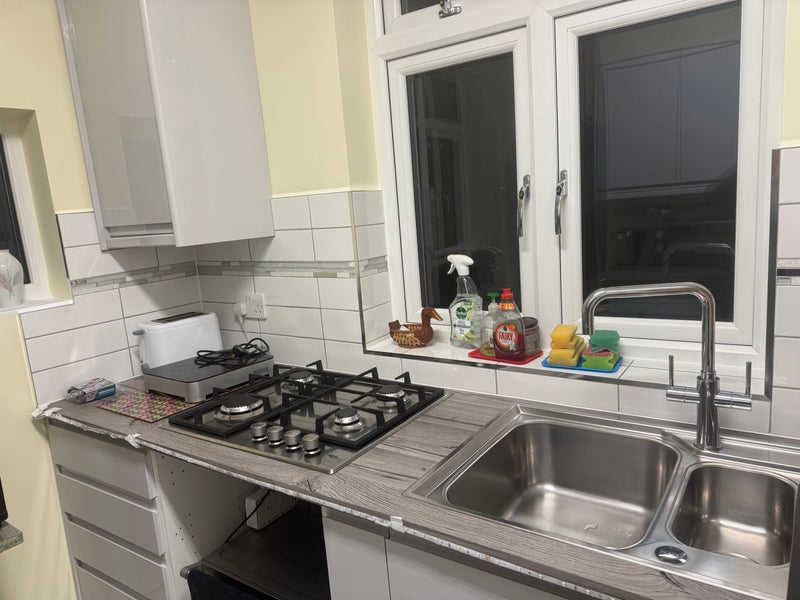 Photo 1: New kitchen