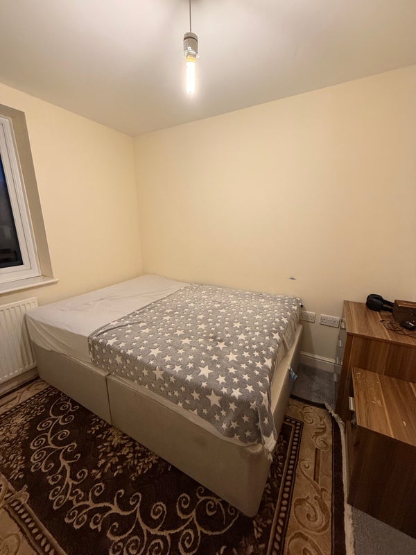 Photo 1: Double room