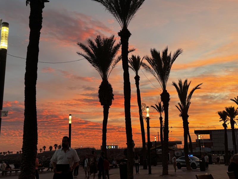 Photo 1: Breathtaking 