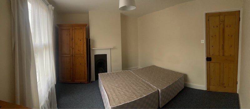 Photo 1: Bedroom