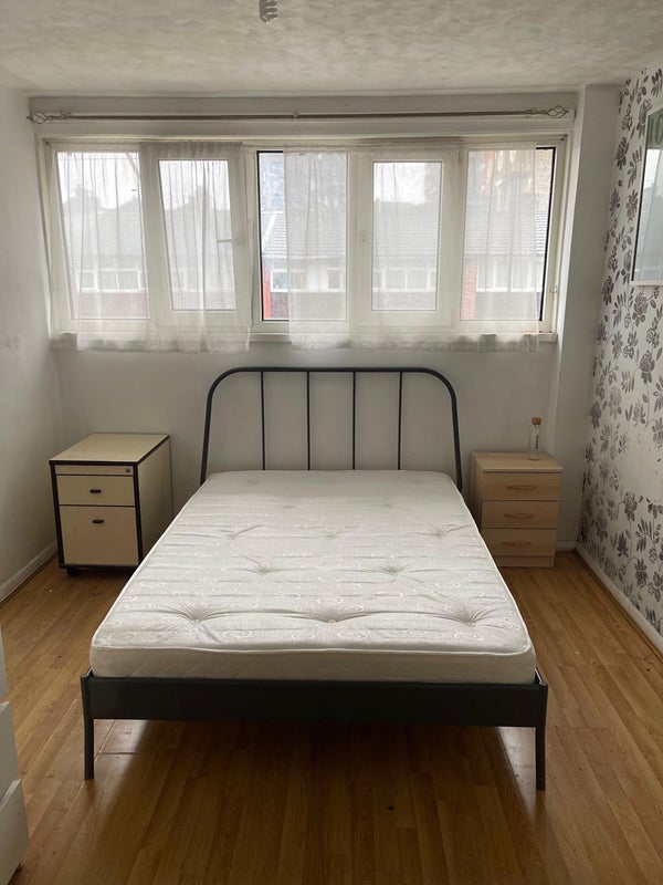 Photo 1: Bedroom View 1