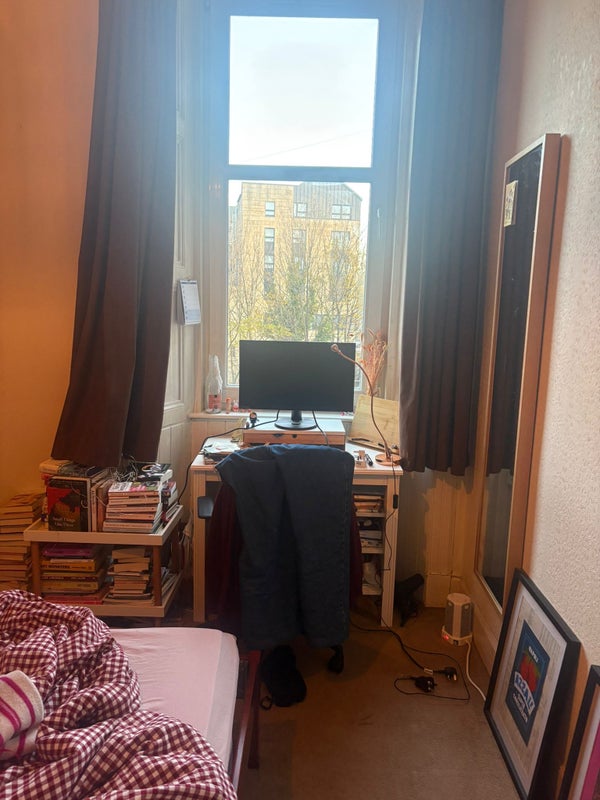 Photo 1: Available room