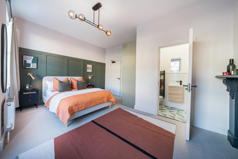 Photo 1: Room 2 - Double Room