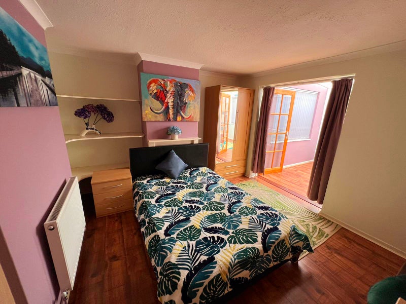 Photo 1: Private space of 2 rooms