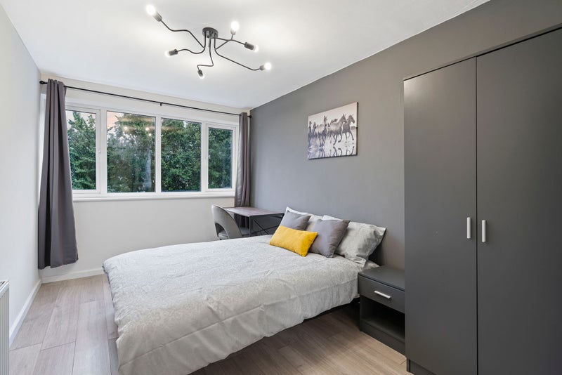 Photo 1: £750 PCM (All Bills Inclusive)