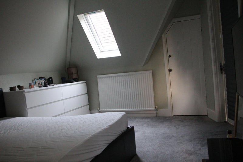 Photo 1: Double Bedroom