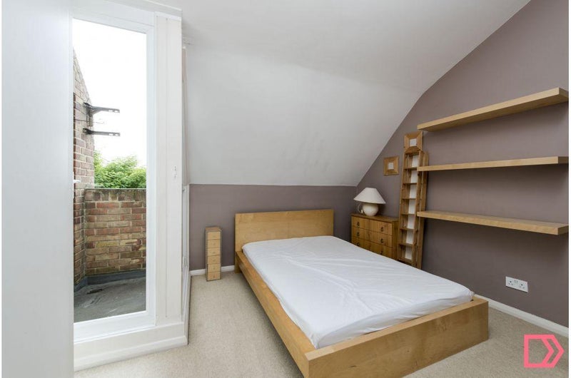 Photo 1: Available bedroom (also has built in wardrobe storage)