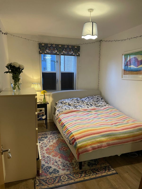 Photo 1: Bedroom available