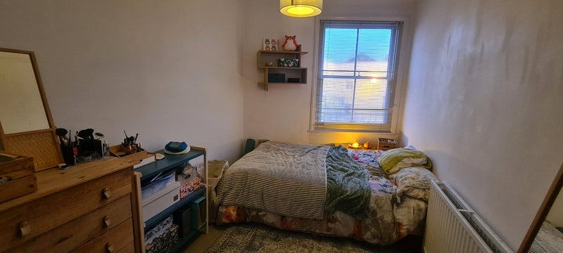 Photo 1: Bedroom