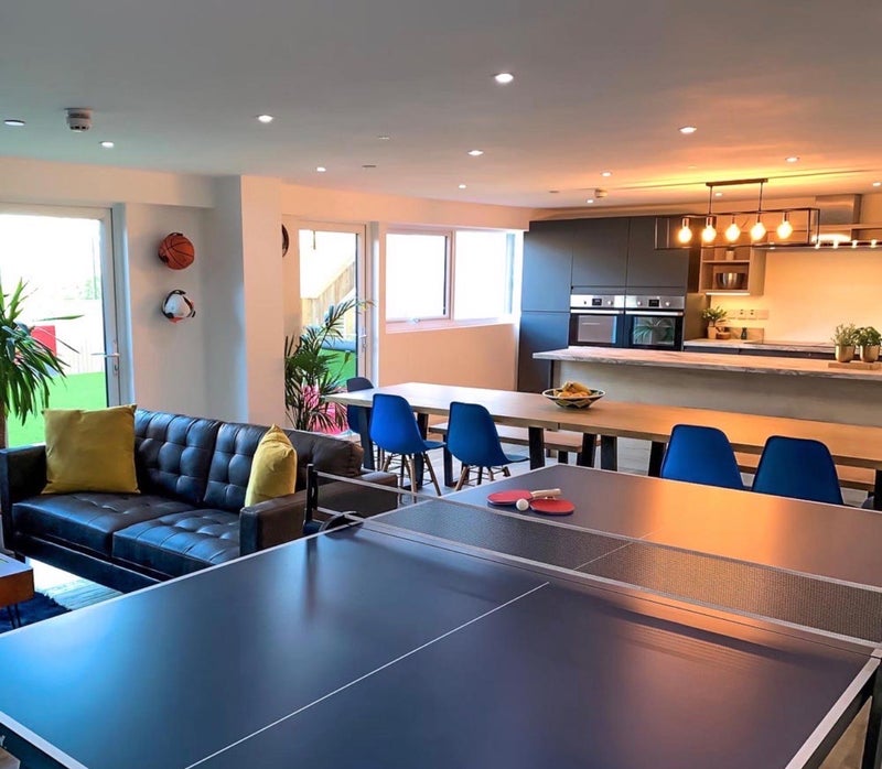 Photo 1: Common room area