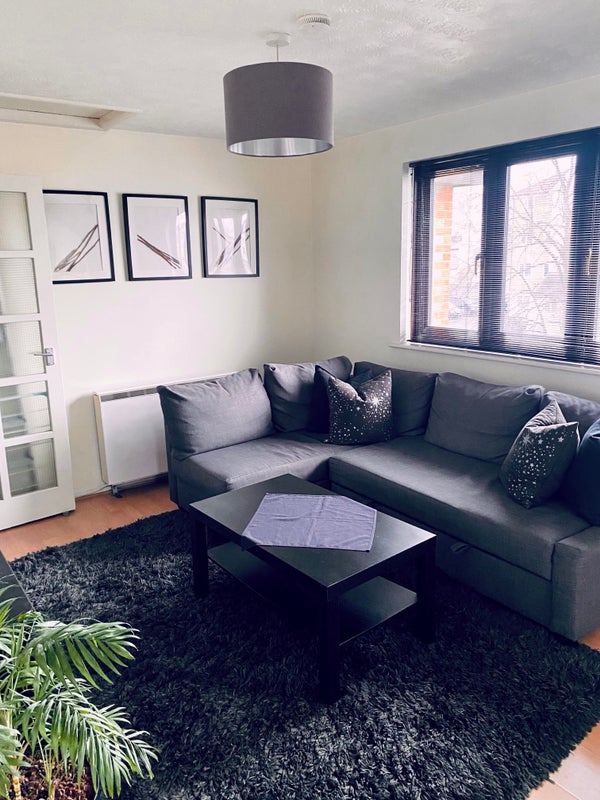 Photo 1: Living room